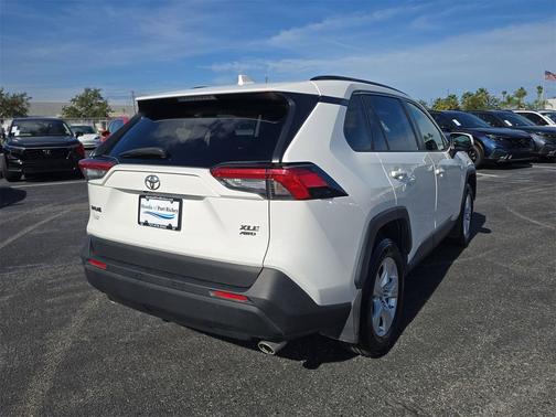 2019 Toyota RAV4 XLE