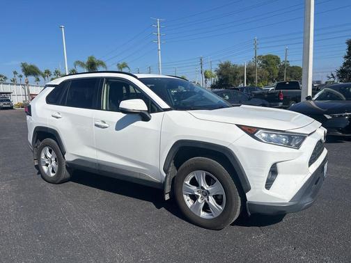 2019 Toyota RAV4 XLE