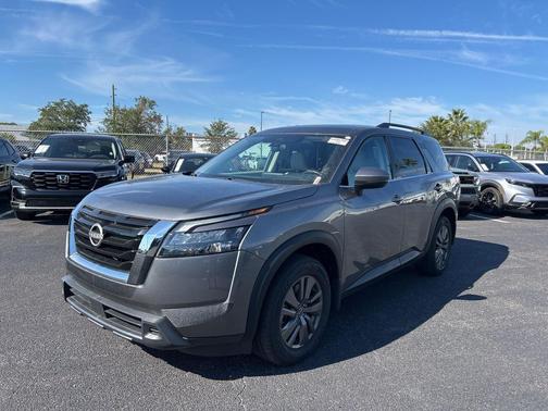 2024 Nissan Pathfinder SV FWD