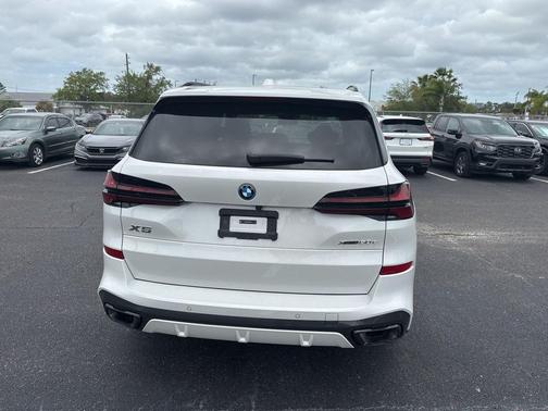 White Metallic 2025 BMW X5 PHEV xDrive50e