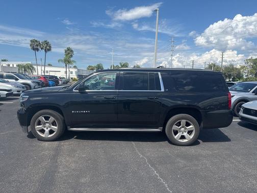 2018 Chevrolet Suburban LT