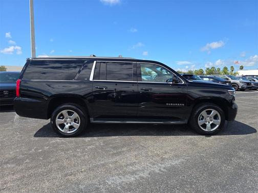 2018 Chevrolet Suburban LT