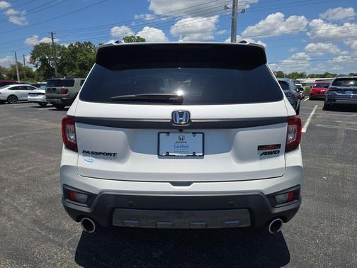 Platinum White Pearl 2023 Honda Passport AWD TrailSport