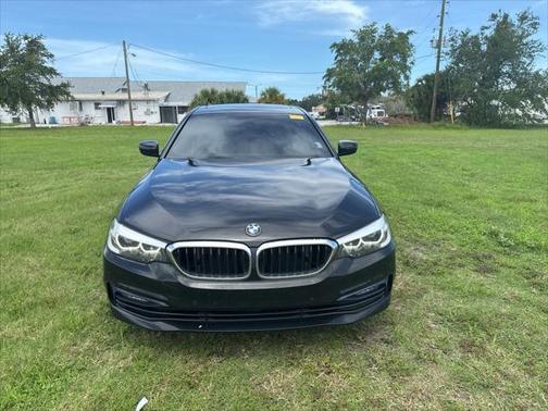 2017 BMW 530 530i