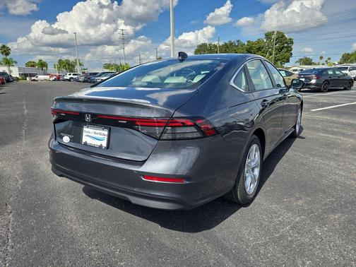 2025 Honda Accord LX 1.5T