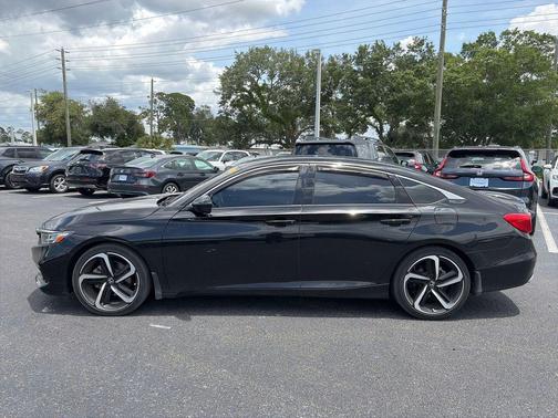 Crystal Black Pearl 2022 Honda Accord Sport SE 1.5T