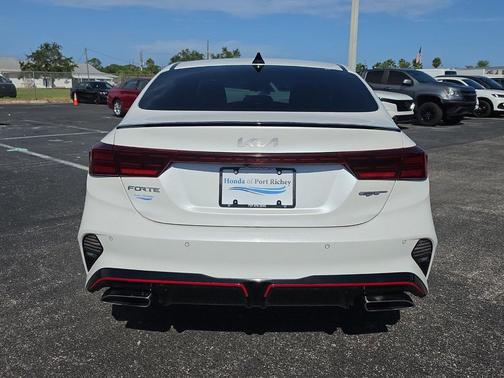 Snow White Pearl 2023 Kia Forte GT