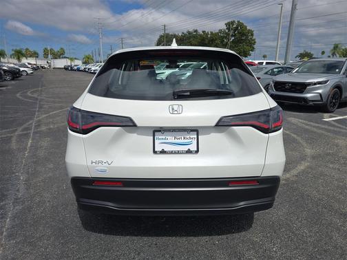 2023 Honda HR-V LX