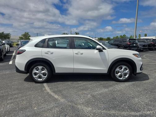 2023 Honda HR-V LX