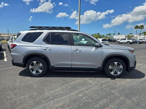 Silver Metallic 2026 Honda Pilot EX-L