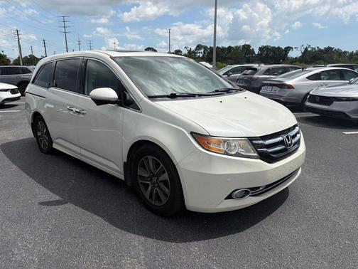 White Diamond Pearl 2014 Honda Odyssey Touring