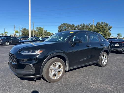 2025 Honda HR-V LX