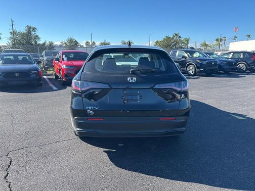 2025 Honda HR-V LX