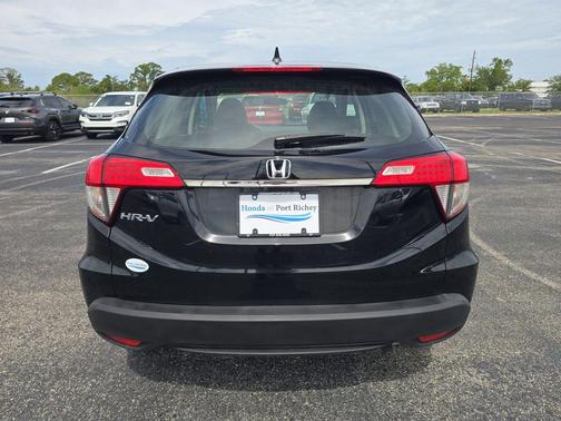 Crystal Black Pearl 2020 Honda HR-V LX
