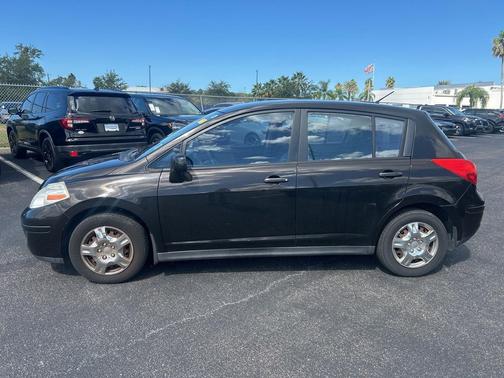 2012 Nissan Versa 1.8 S
