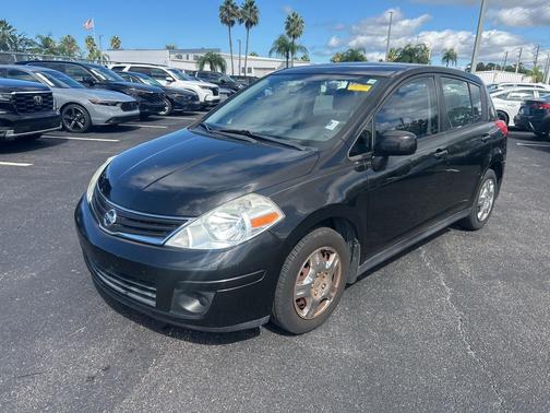 2012 Nissan Versa 1.8 S