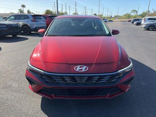 2025 Hyundai ELANTRA SEL