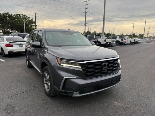 Modern Steel Metallic 2025 Honda Pilot EX-L
