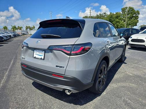 2026 Honda HR-V 2WD Sport