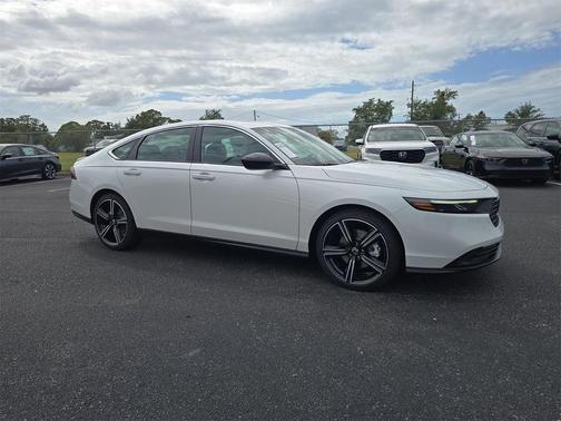 2025 Honda Accord Hybrid Base