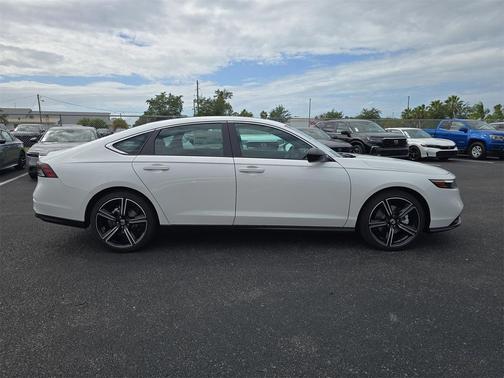 2025 Honda Accord Hybrid Base