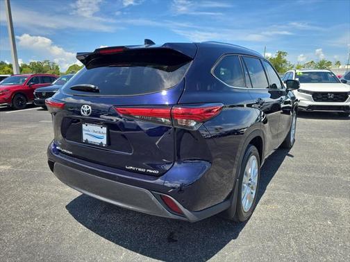 2022 Toyota Highlander Limited