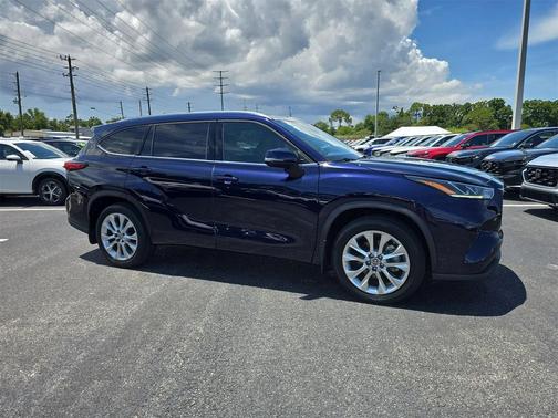 2022 Toyota Highlander Limited