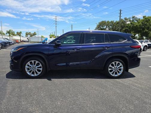 2022 Toyota Highlander Limited