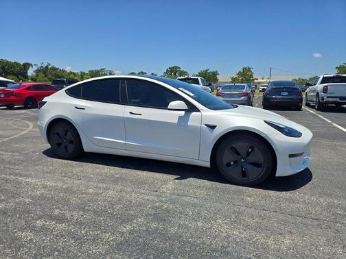 Pearl White Multi-Coat 2021 Tesla Model 3 Standard Range Plus