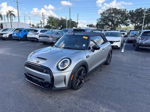 Melting Silver III Metallic 2024 MINI Convertible Cooper S