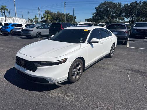Platinum White Pearl 2024 Honda Accord EX
