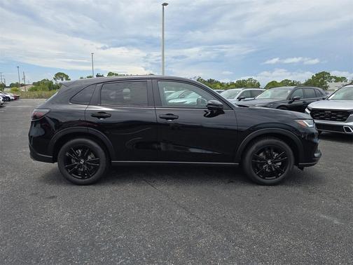 2026 Honda HR-V 2WD Sport