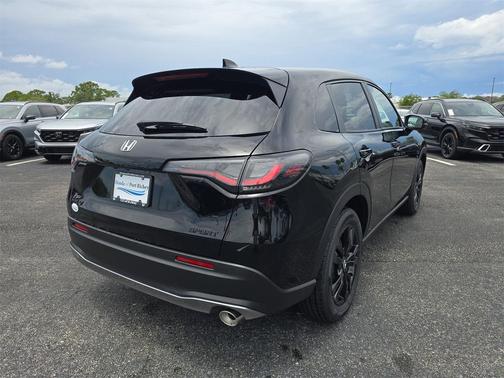 2026 Honda HR-V 2WD Sport