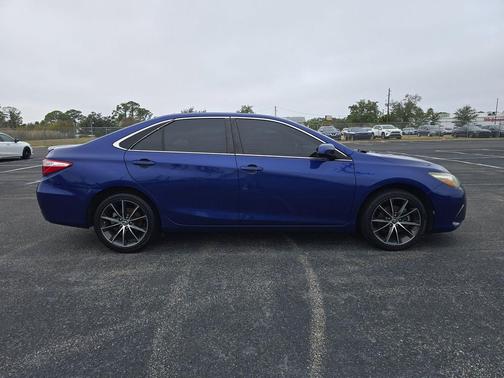 2016 Toyota Camry XSE