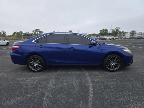 2016 Toyota Camry XSE