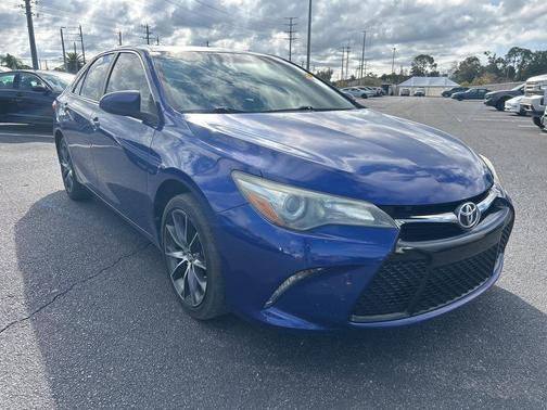 2016 Toyota Camry XSE
