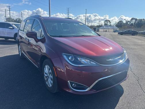 2018 Chrysler Pacifica Touring-L Plus