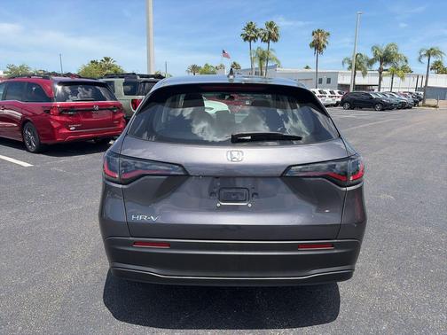Modern Steel Metallic 2025 Honda HR-V LX