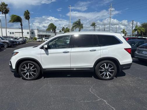 2021 Honda Pilot AWD Elite