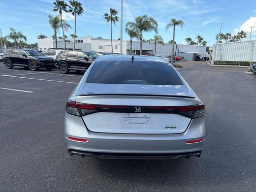 2023 Honda Accord Hybrid Sport-L