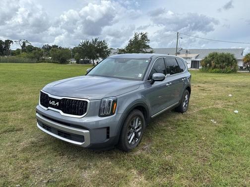 2023 Kia Telluride LX