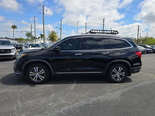 2019 Honda Pilot Touring 8-Passenger
