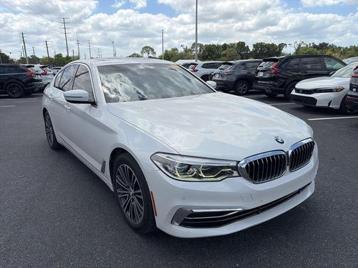 Mineral White Metallic 2020 BMW 530 530i