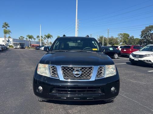 2011 Nissan Pathfinder SV