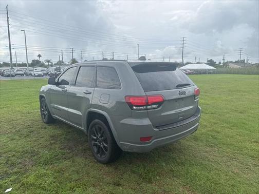 2021 Jeep Grand Cherokee Laredo