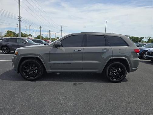 2021 Jeep Grand Cherokee Laredo
