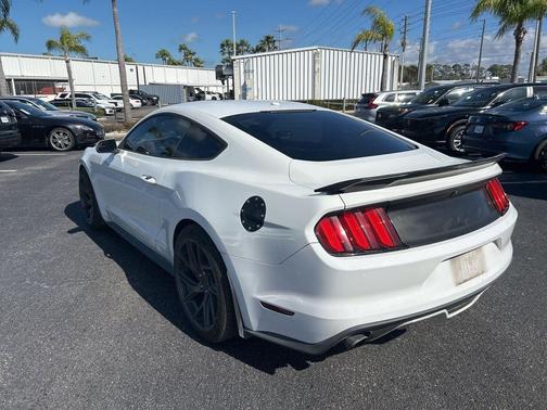 2017 Ford Mustang EcoBoost Premium