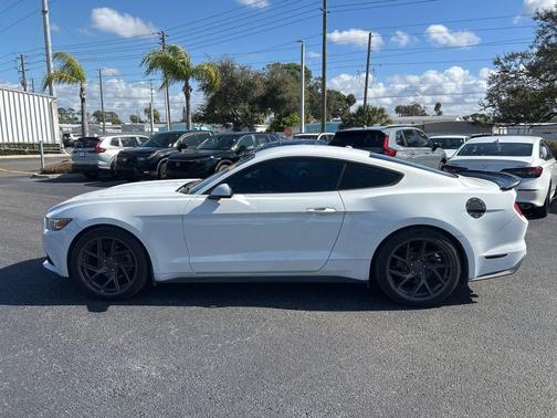 2017 Ford Mustang EcoBoost Premium