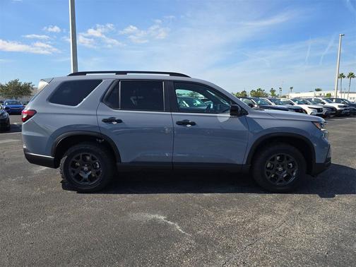 2025 Honda Pilot TrailSport