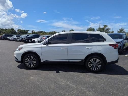 2020 Mitsubishi Outlander ES